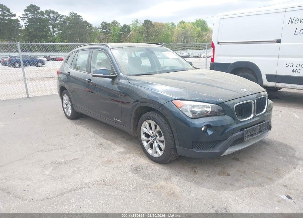 2014 BMW X1 VIN: WBAVL1C57EVY15281