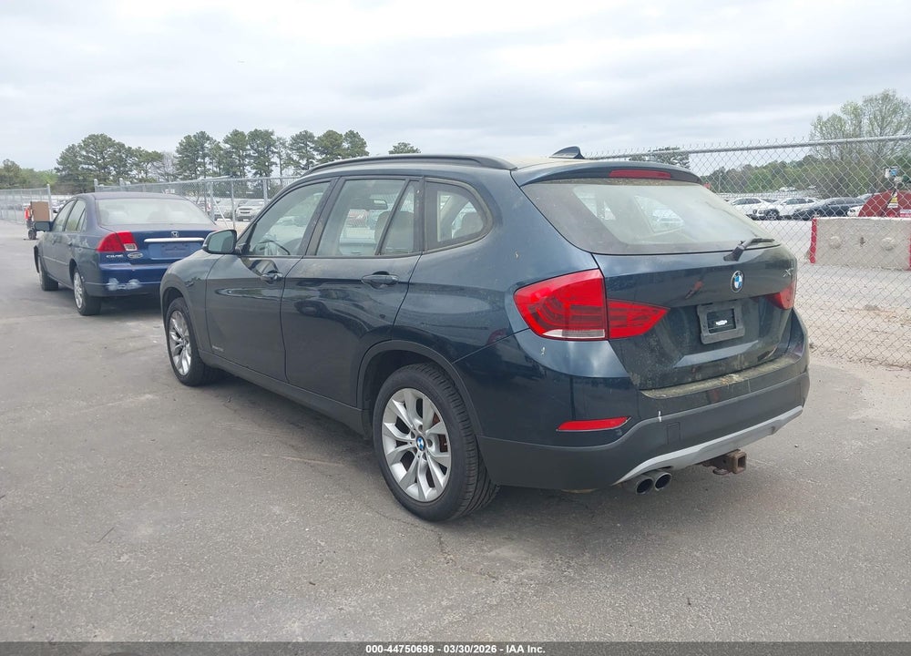 2014 BMW X1 VIN: WBAVL1C57EVY15281