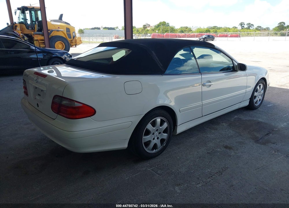 2003 MERCEDES-BENZ CLK 320 VIN: WDBLK65G83T135292