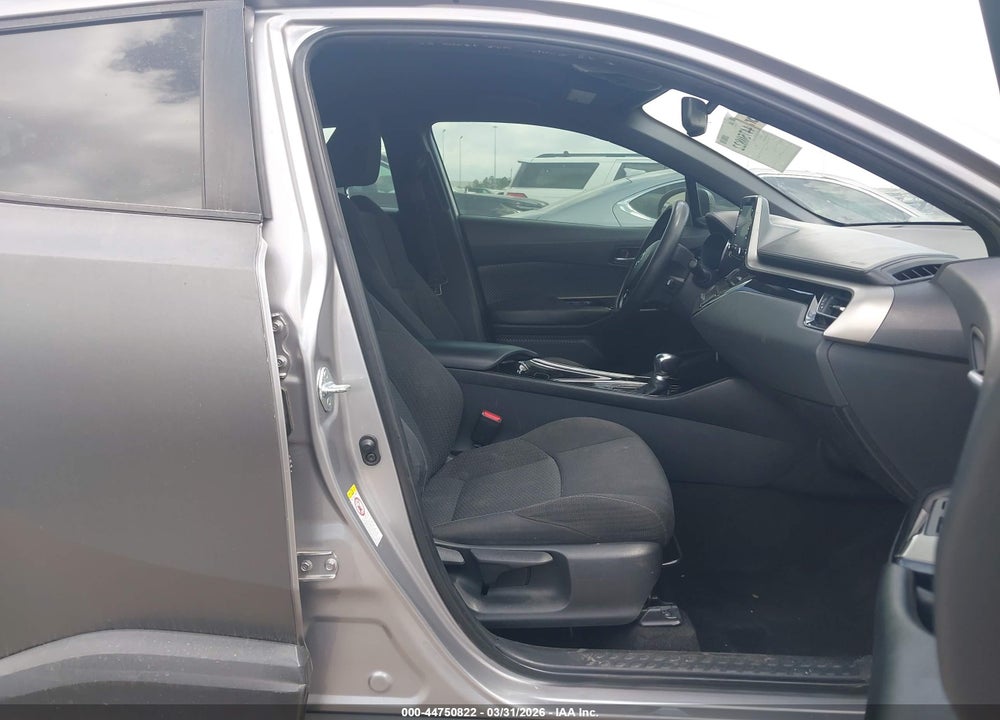 2019 TOYOTA C-HR XLE VIN: NMTKHMBX1KR080359