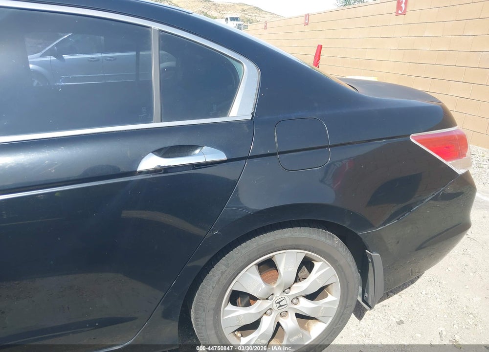2010 HONDA ACCORD 3.5 EX-L VIN: 1HGCP3F8XAA019630