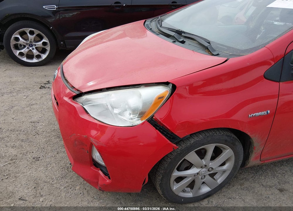 2013 TOYOTA PRIUS C FOUR VIN: JTDKDTB34D1033024