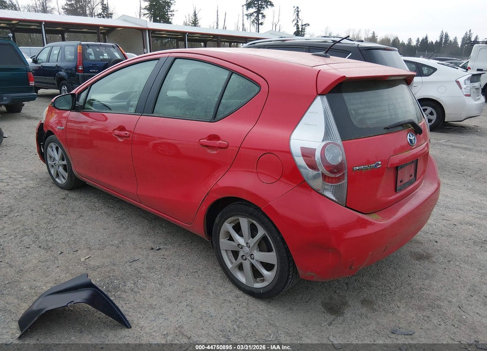 2013 TOYOTA PRIUS C FOUR VIN: JTDKDTB34D1033024
