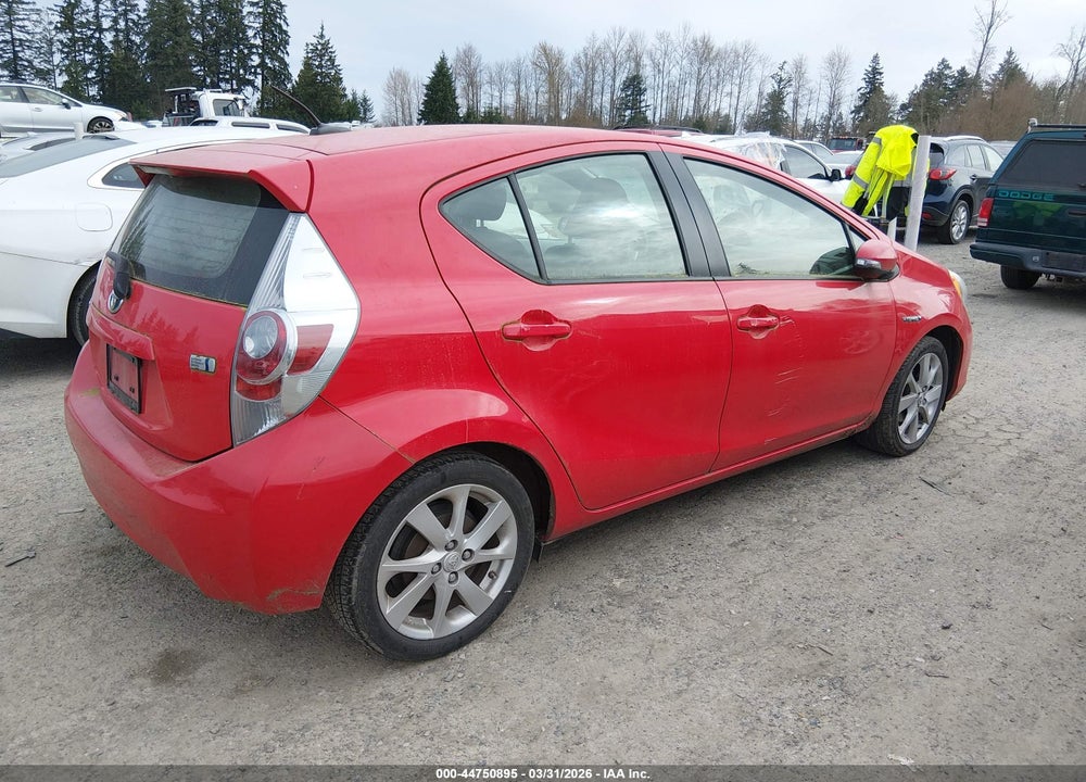 2013 TOYOTA PRIUS C FOUR VIN: JTDKDTB34D1033024