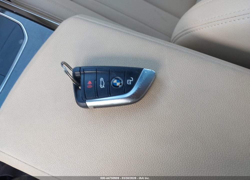 2021 BMW 330I VIN: 3MW5R1J0XM8B70701