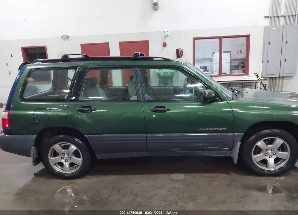 2002 SUBARU FORESTER L VIN: JF1SF63552H757861