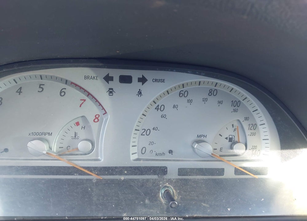 2002 TOYOTA CAMRY SE VIN: JTDBE32K820057396