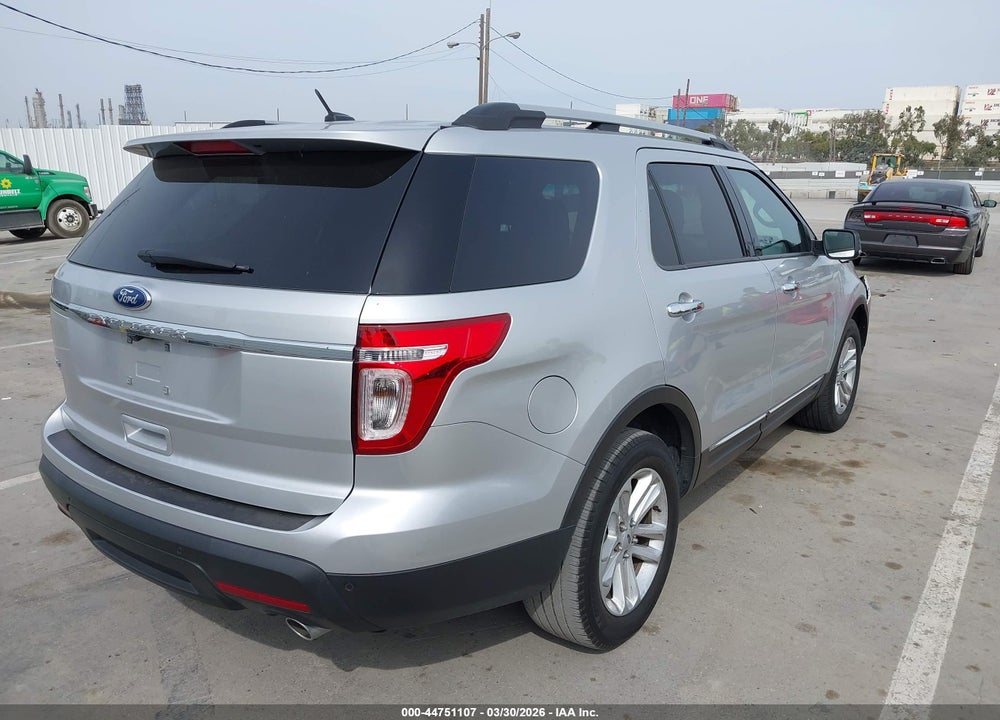 2015 FORD EXPLORER XLT VIN: 1FM5K7D86FGB40137