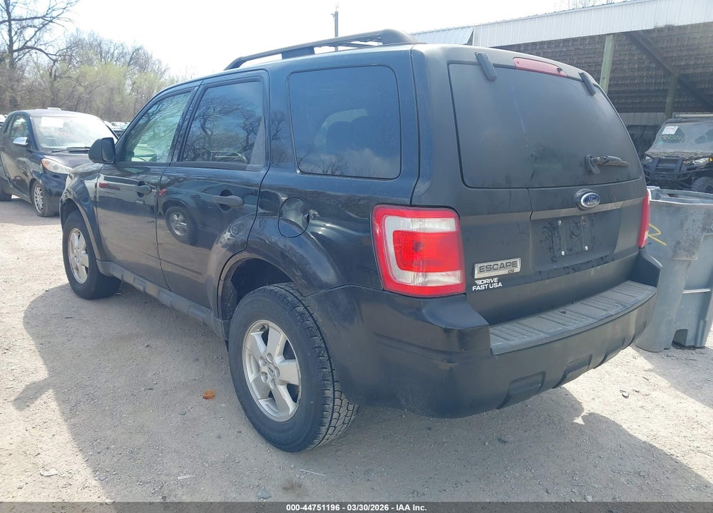 2009 FORD ESCAPE XLT VIN: 1FMCU03749KA15026