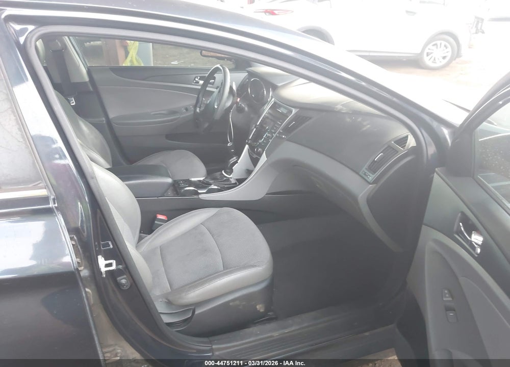 2013 HYUNDAI SONATA SE VIN: 5NPEC4AC0DH711655