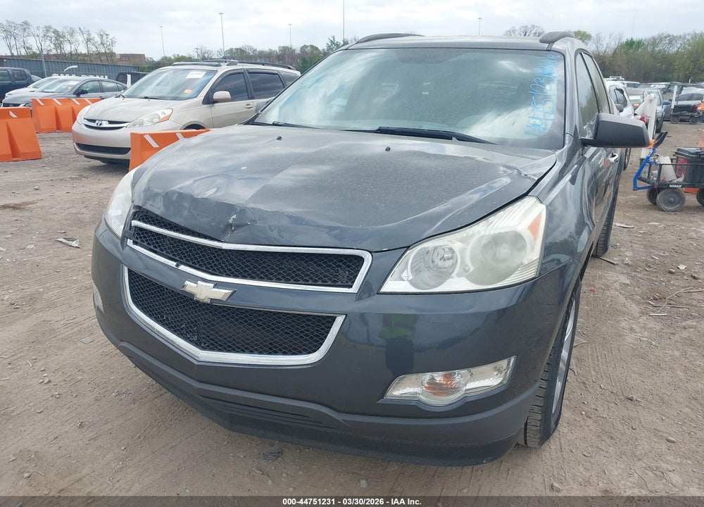 2011 CHEVROLET TRAVERSE LS VIN: 1GNKRFED2BJ224033