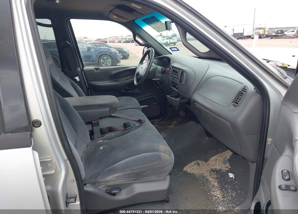 2001 FORD EXPEDITION XLT VIN: 1FMRU15W01LA51251