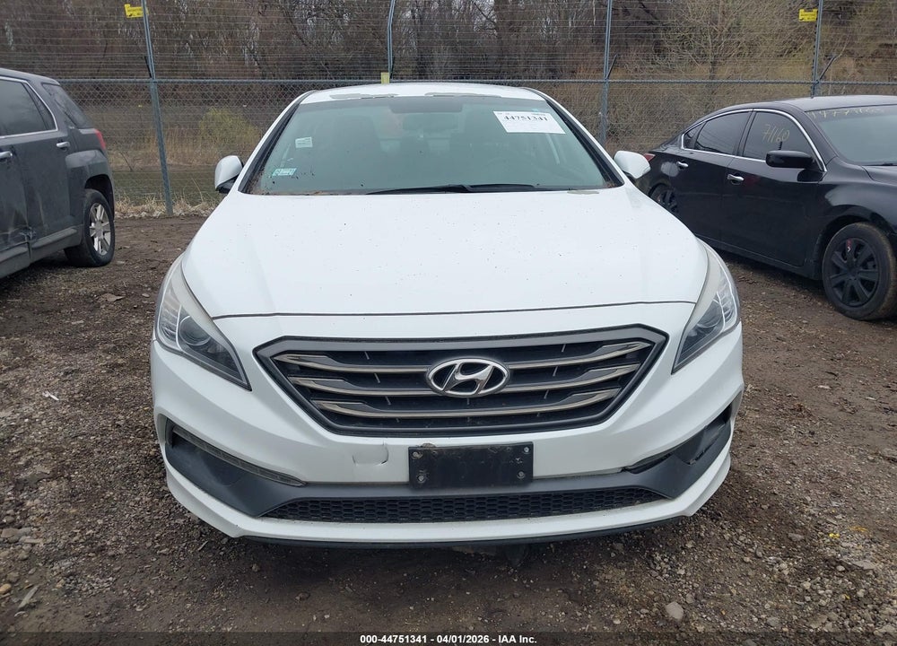 2015 HYUNDAI SONATA SPORT VIN: 5NPE34AF5FH248411