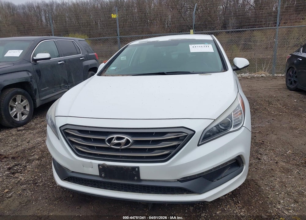 2015 HYUNDAI SONATA SPORT VIN: 5NPE34AF5FH248411