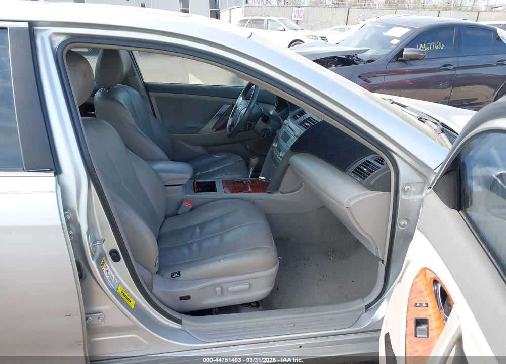 2009 TOYOTA CAMRY XLE VIN: 4T1BE46K59U802751