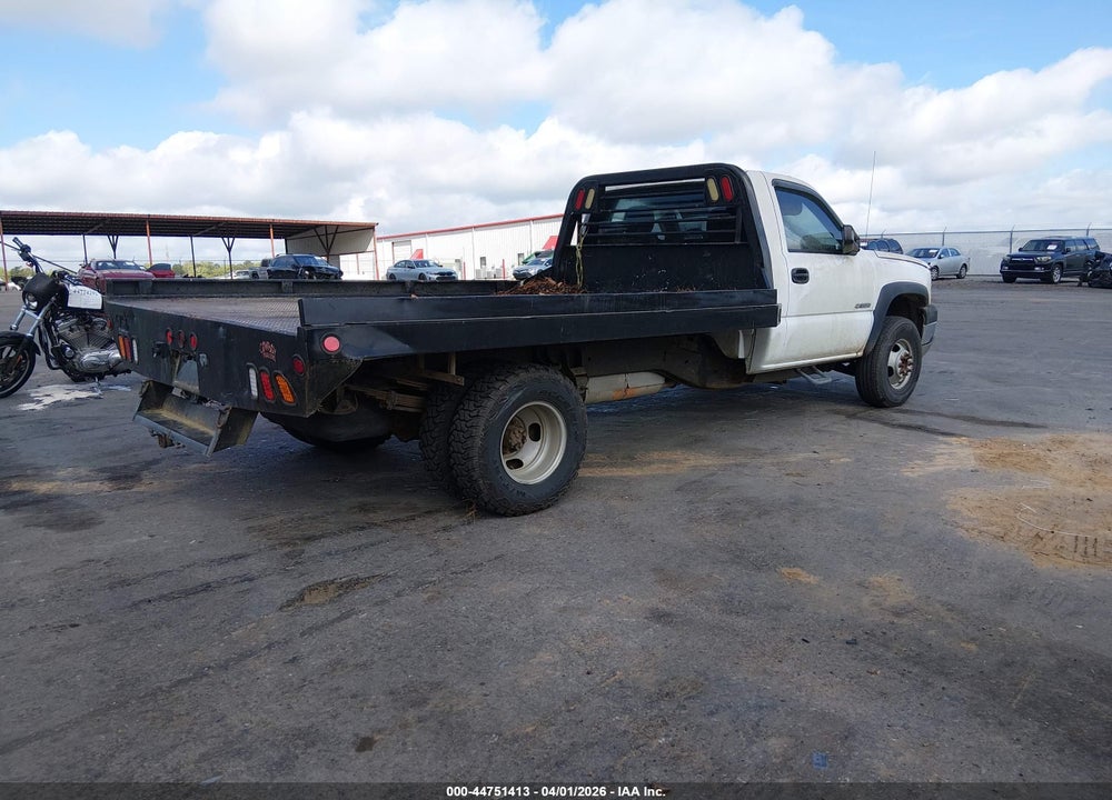 2004 CHEVROLET SILVERADO 3500 CHASSIS WORK TRUCK VIN: 1GBJC34U34E342047