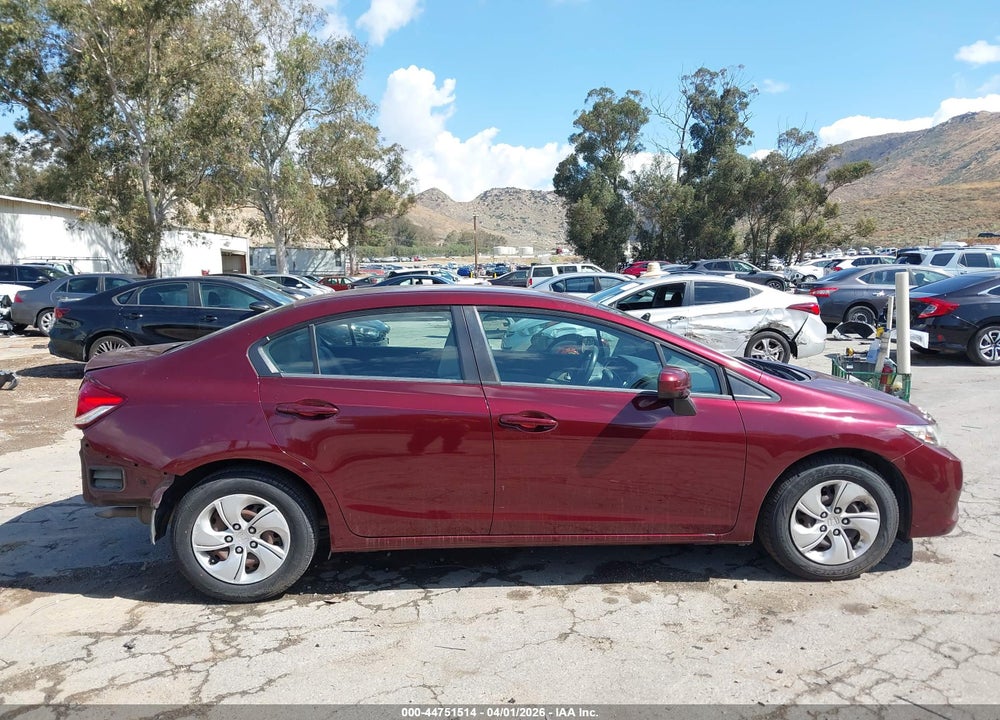 2015 HONDA CIVIC LX VIN: 2HGFB2F5XFH537886