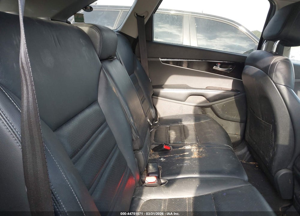 2016 KIA SORENTO 2.0T EX VIN: 5XYPH4A13GG018034