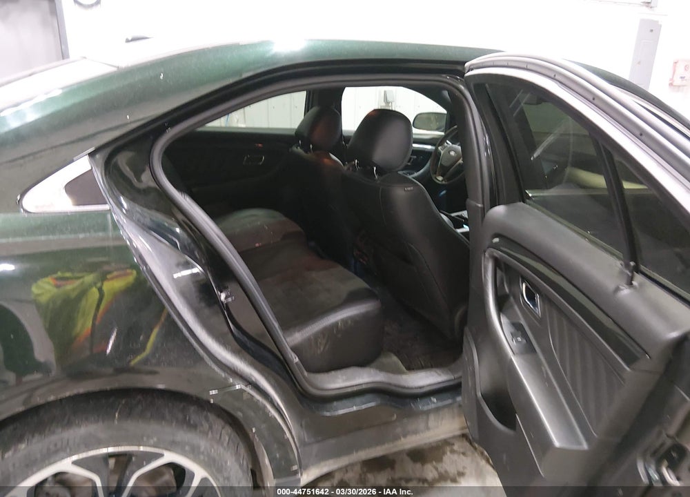 2013 FORD TAURUS SHO VIN: 1FAHP2KT2DG172549