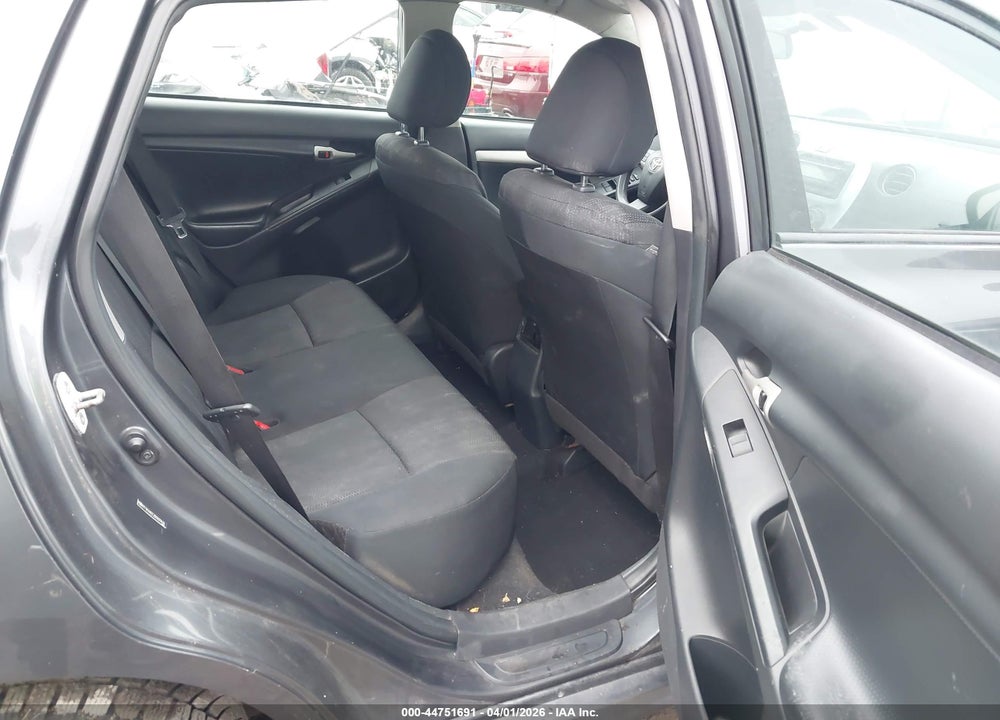 2013 TOYOTA MATRIX L VIN: 2T1KU4EE3DC020411