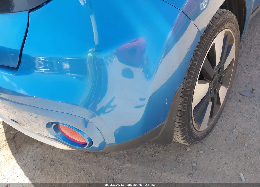 2018 KIA SOUL + VIN: KNDJP3A55J7554736