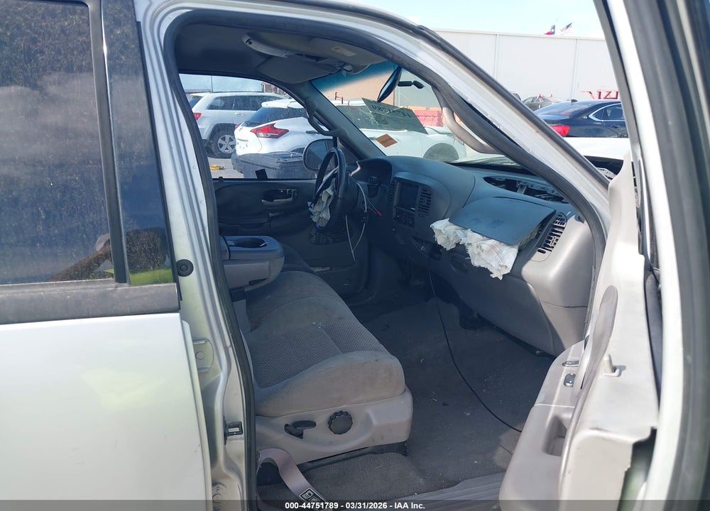 2002 FORD F-150 LARIAT/XLT VIN: 1FTRW07L32KA47682