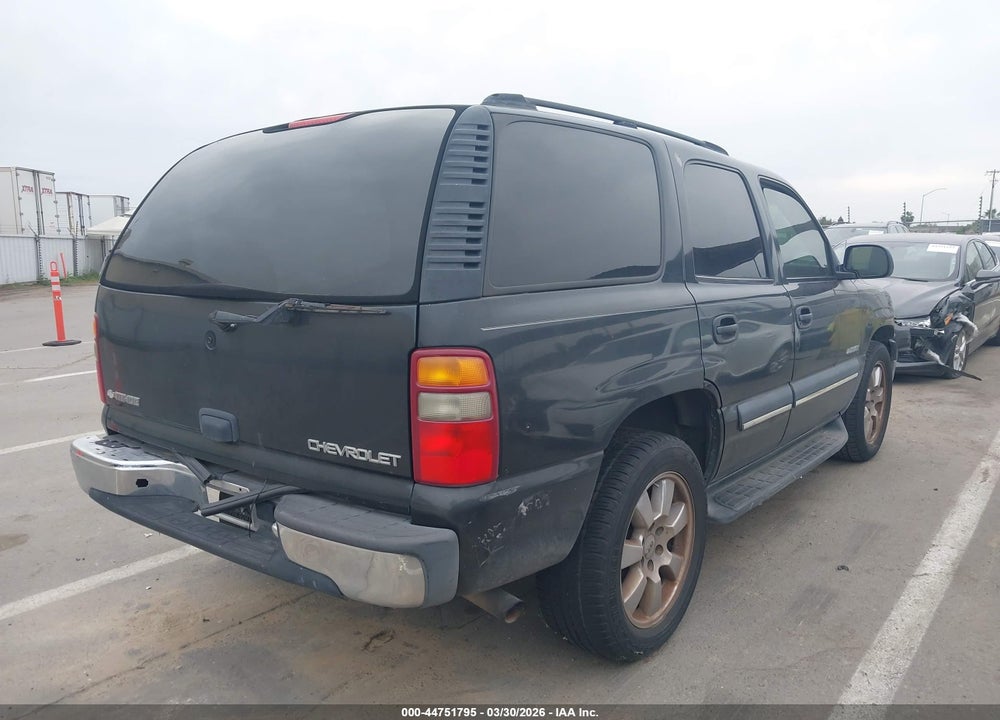 2003 CHEVROLET TAHOE LS VIN: 1GNEC13V43R203104