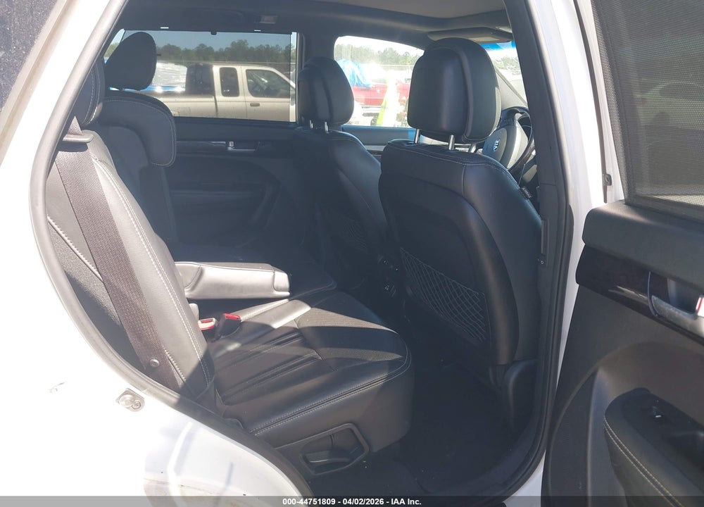 2014 KIA SORENTO LIMITED V6 VIN: 5XYKWDA79EG439760