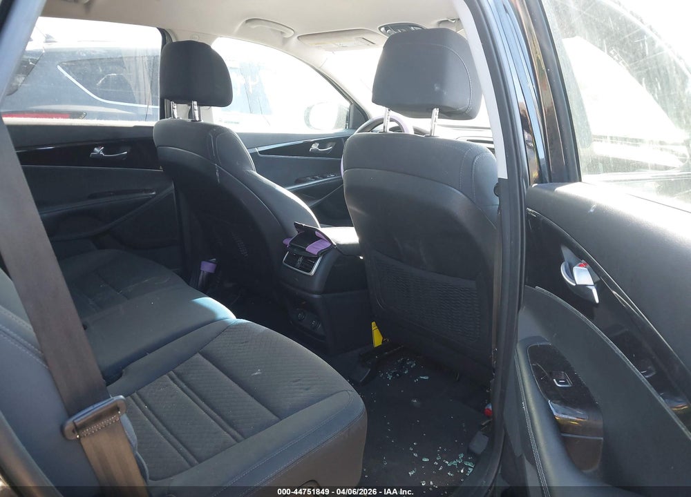 2017 KIA SORENTO 2.4L LX VIN: 5XYPG4A38HG294246