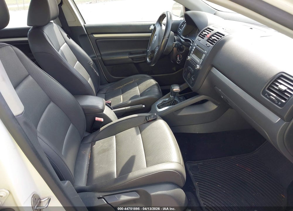 2009 VOLKSWAGEN JETTA TDI VIN: 3VWRL71K99M055030