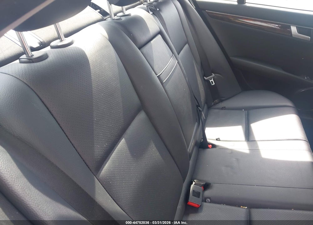 2013 MERCEDES-BENZ C 300 LUXURY 4MATIC VIN: WDDGF8AB1DR293023