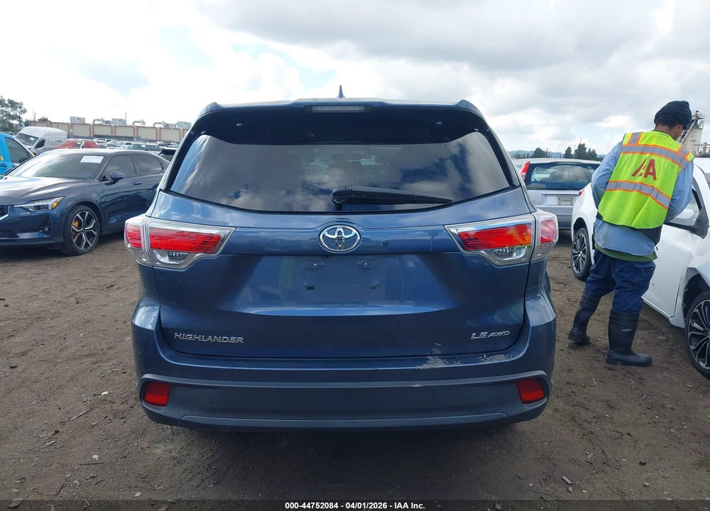 2016 TOYOTA HIGHLANDER LE PLUS V6 VIN: 5TDBKRFH3GS350203