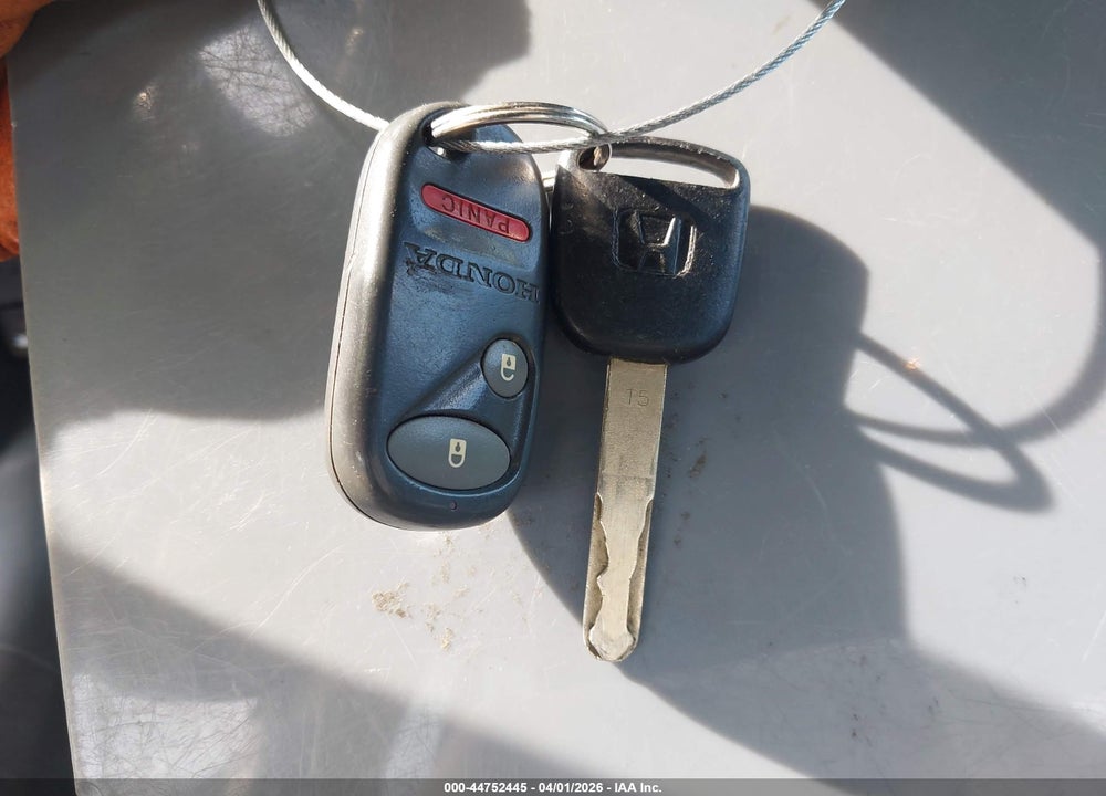 2004 HONDA CIVIC LX VIN: 2HGES16514H515830