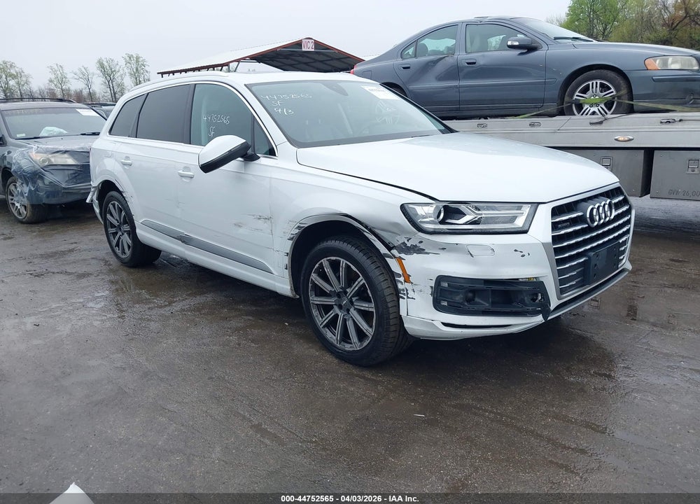 2018 AUDI Q7 3.0T PREMIUM VIN: WA1LAAF75JD005185