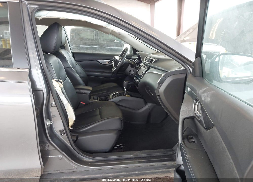 2015 NISSAN ROGUE SL VIN: 5N1AT2MV8FC763223