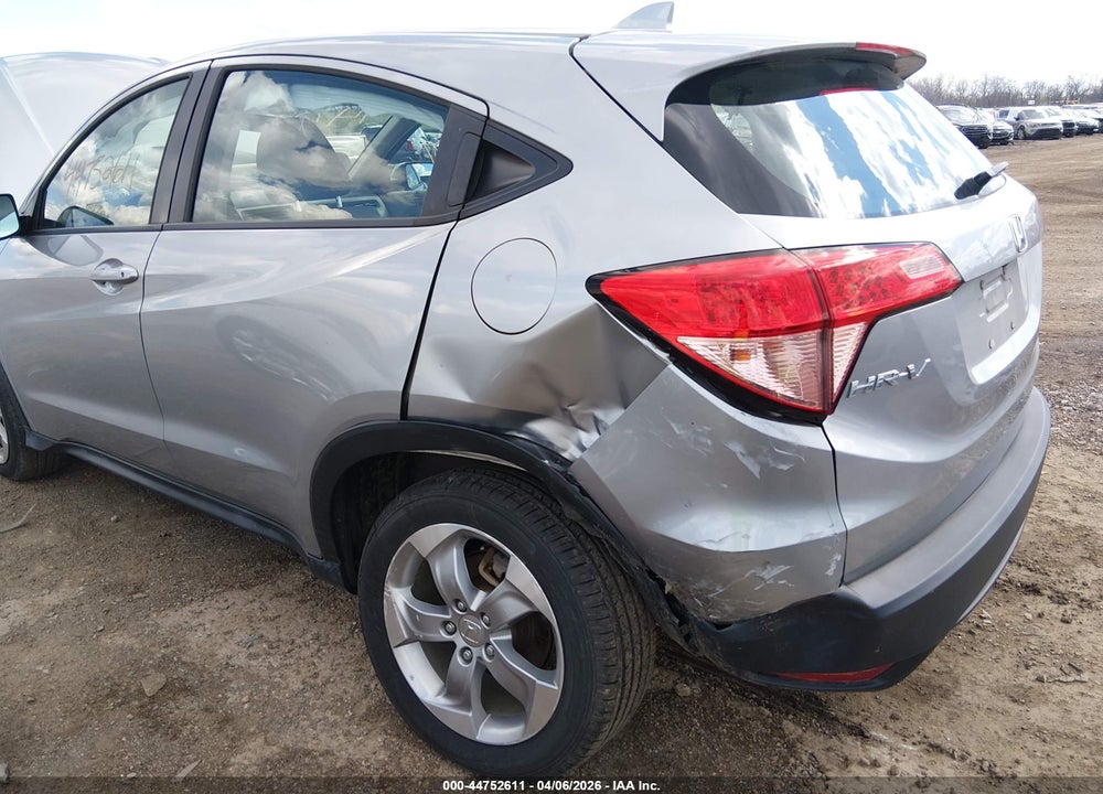 2018 HONDA HR-V LX VIN: 3CZRU6H3XJG723732