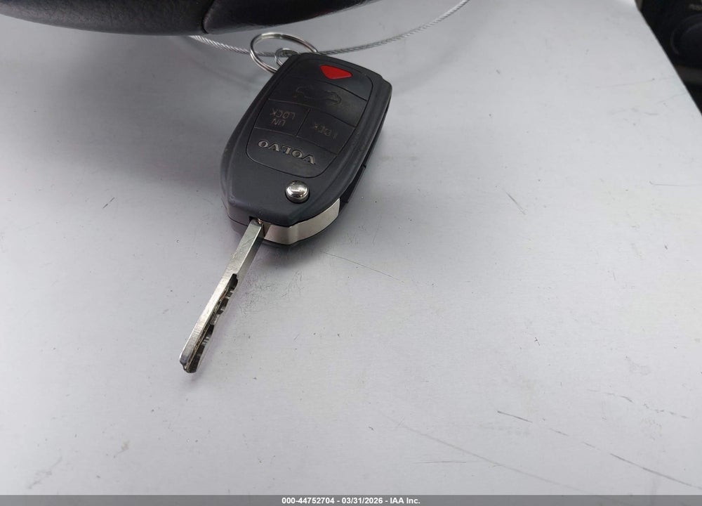 2004 VOLVO V40 A/LSE VIN: YV1VW27594F061796