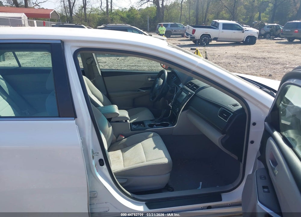 2017 TOYOTA CAMRY LE VIN: 4T1BF1FK0HU395125