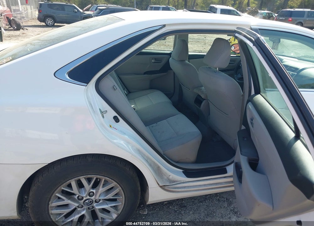 2017 TOYOTA CAMRY LE VIN: 4T1BF1FK0HU395125