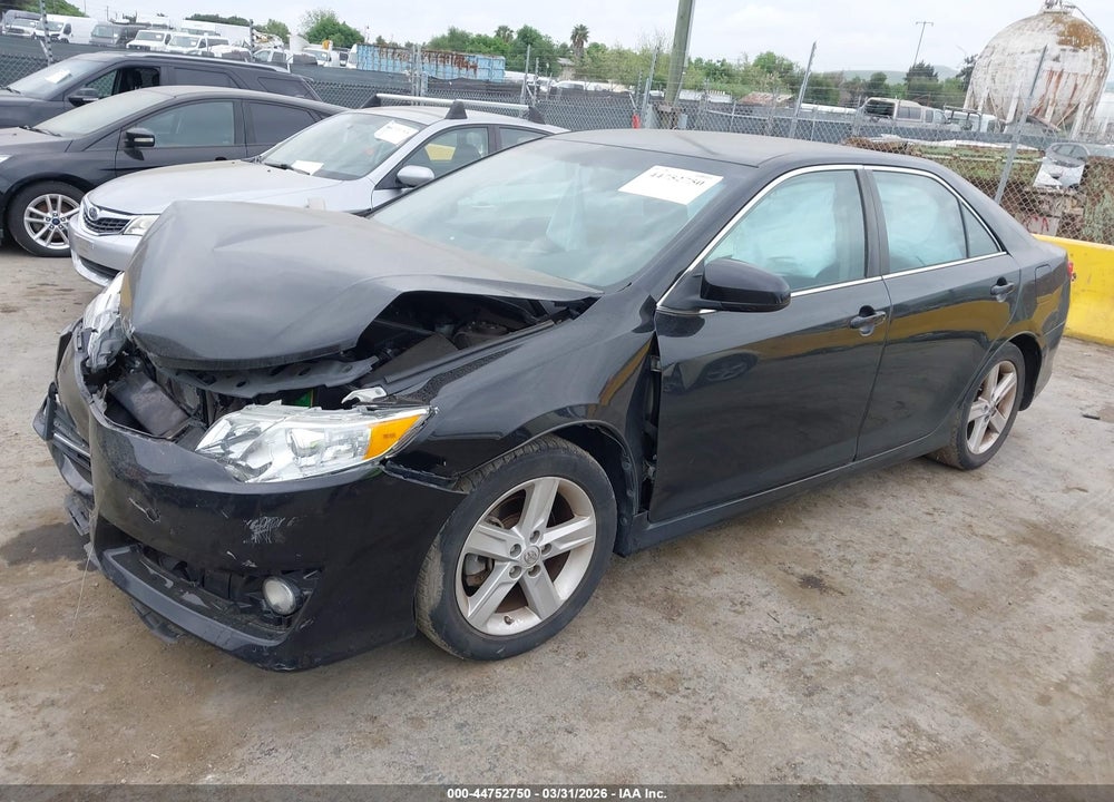 2014 TOYOTA CAMRY SE VIN: 4T1BF1FK8EU426049