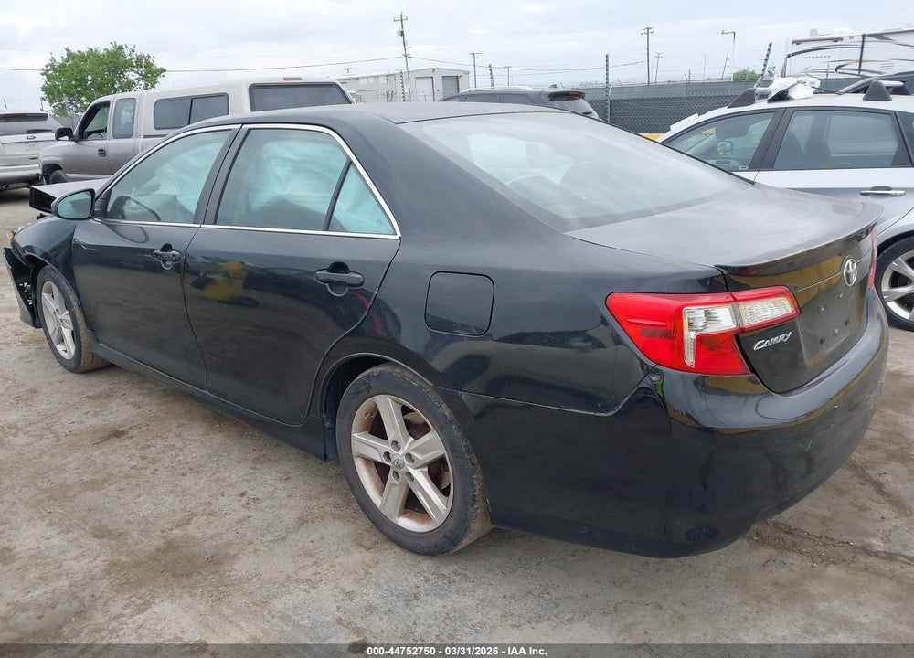 2014 TOYOTA CAMRY SE VIN: 4T1BF1FK8EU426049