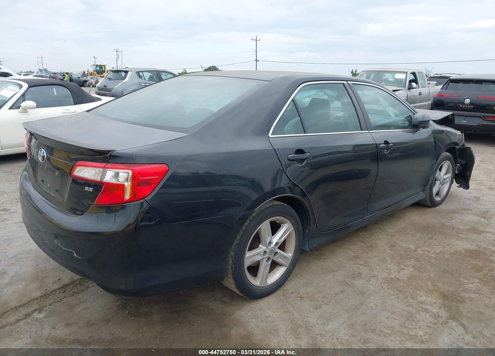 2014 TOYOTA CAMRY SE VIN: 4T1BF1FK8EU426049