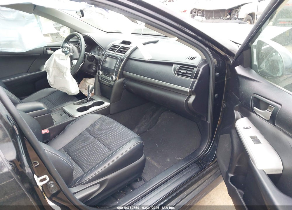 2014 TOYOTA CAMRY SE VIN: 4T1BF1FK8EU426049