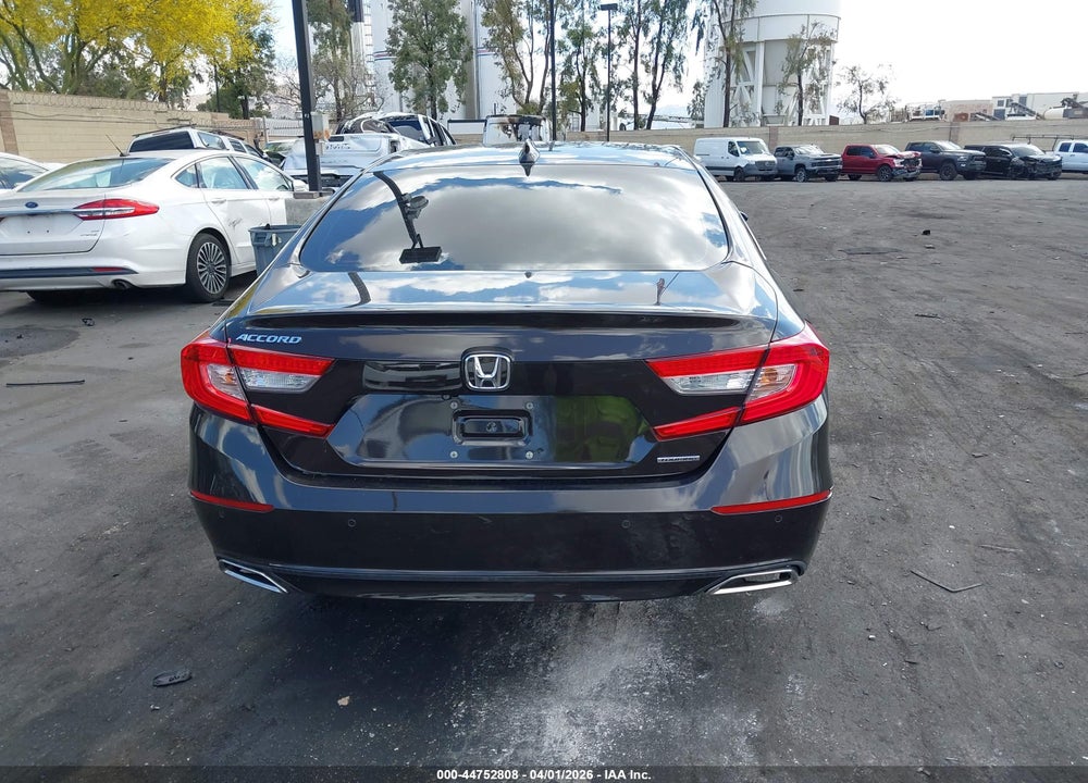 2018 HONDA ACCORD TOURING VIN: 1HGCV1F93JA038927