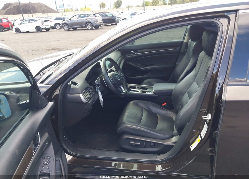2018 HONDA ACCORD TOURING VIN: 1HGCV1F93JA038927