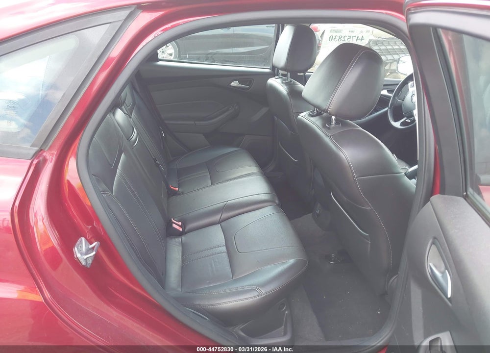 2013 FORD FOCUS SE VIN: 1FADP3F26DL188640