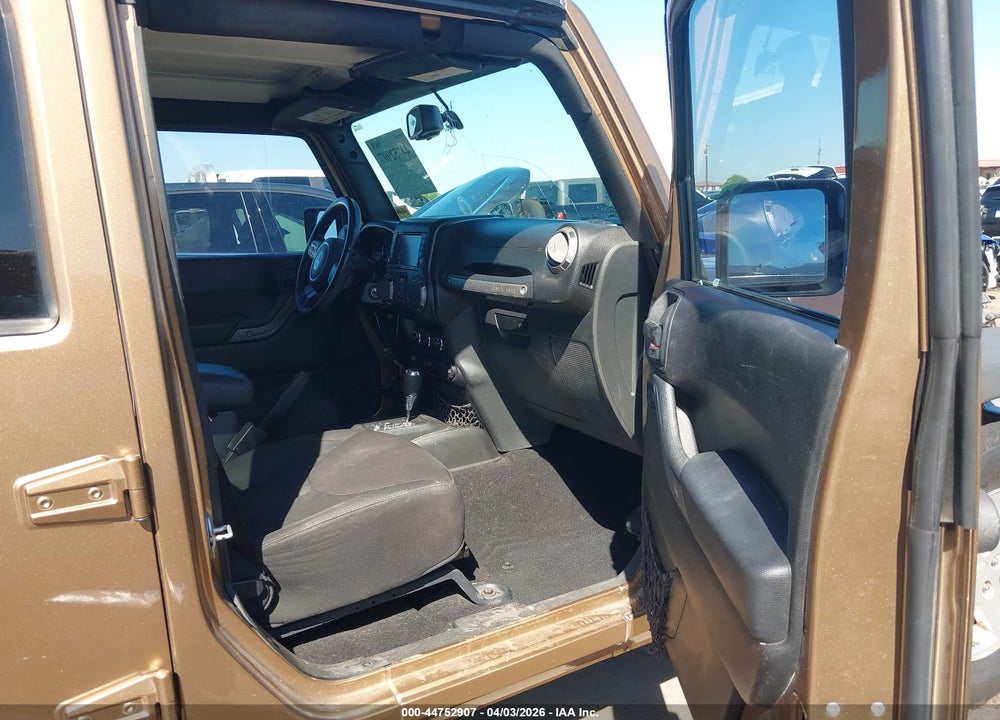 2015 JEEP WRANGLER UNLIMITED SPORT VIN: 1C4BJWDG1FL631797