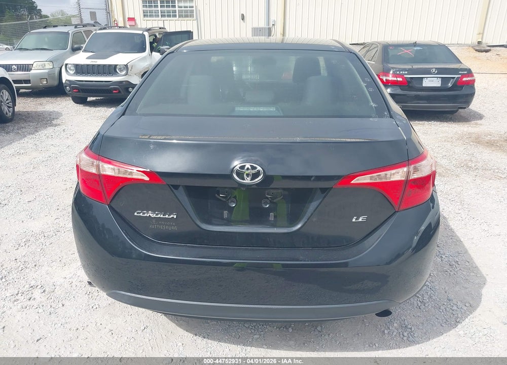 2017 TOYOTA COROLLA LE VIN: 5YFBURHE5HP576010