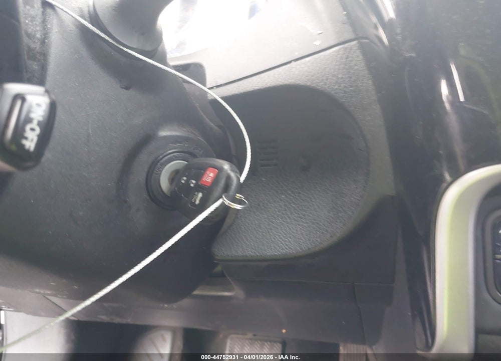 2017 TOYOTA COROLLA LE VIN: 5YFBURHE5HP576010