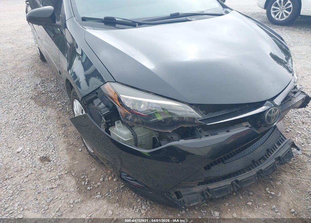 2017 TOYOTA COROLLA LE VIN: 5YFBURHE5HP576010